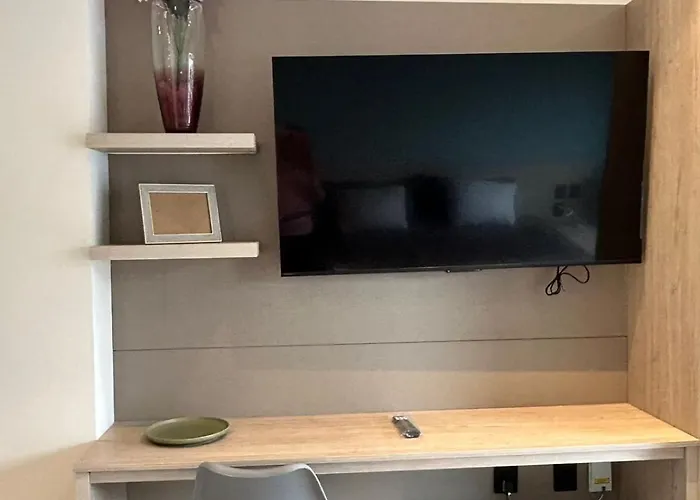 Loft Nuevo De Lujo Con Balcon Privado Y Vista Historica En El Corazon De La Ciudad De