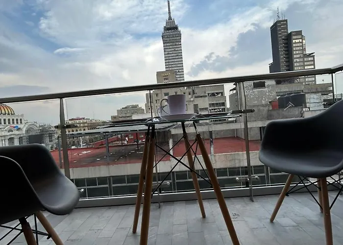 Loft Nuevo De Lujo Con Balcon Privado Y Vista Historica En El Corazon De La Ciudad De Apartment *